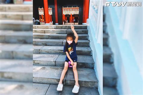 隋棠孩子|隋棠6歲女兒幼稚園畢業 逆天長腿照曝光！網讚複製媽。